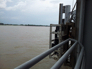 High-frequency nitrate sensor on the Mississippi River.